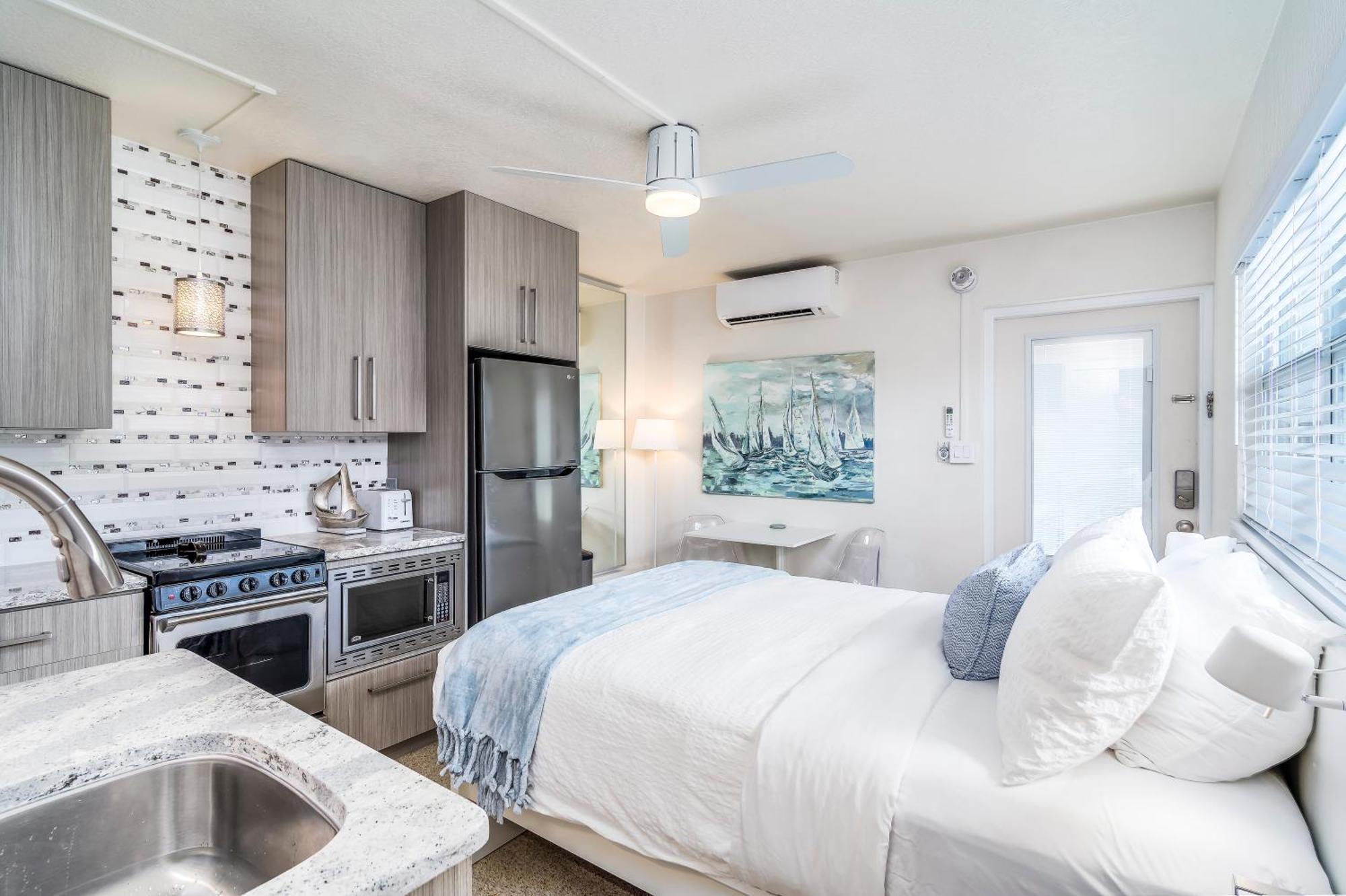 Boutique Vacation Rental Complex At Beach 可可比奇 外观 照片